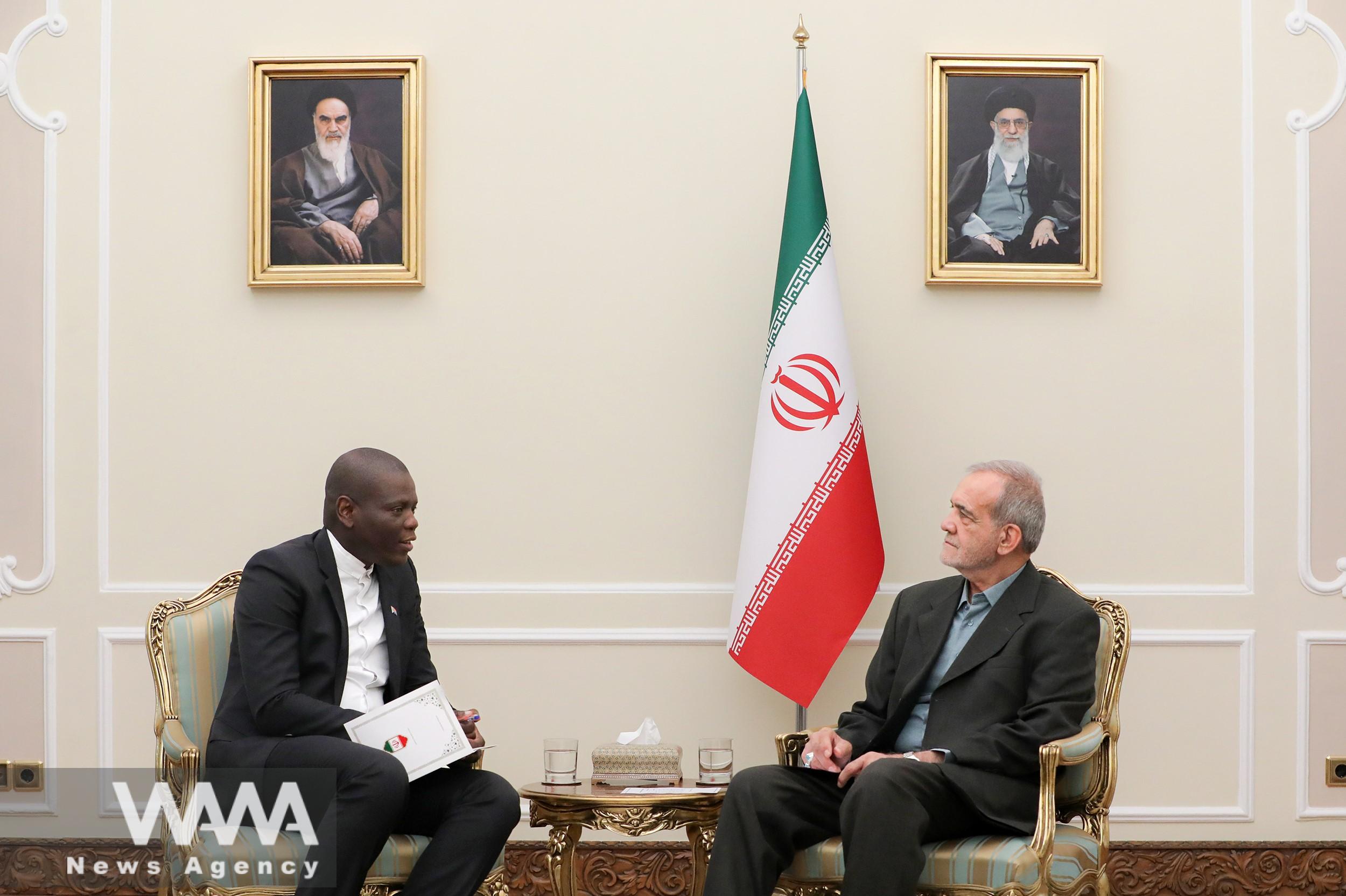 WANA - Meeting Between South Africa's Minister of International Relations and Iran's President