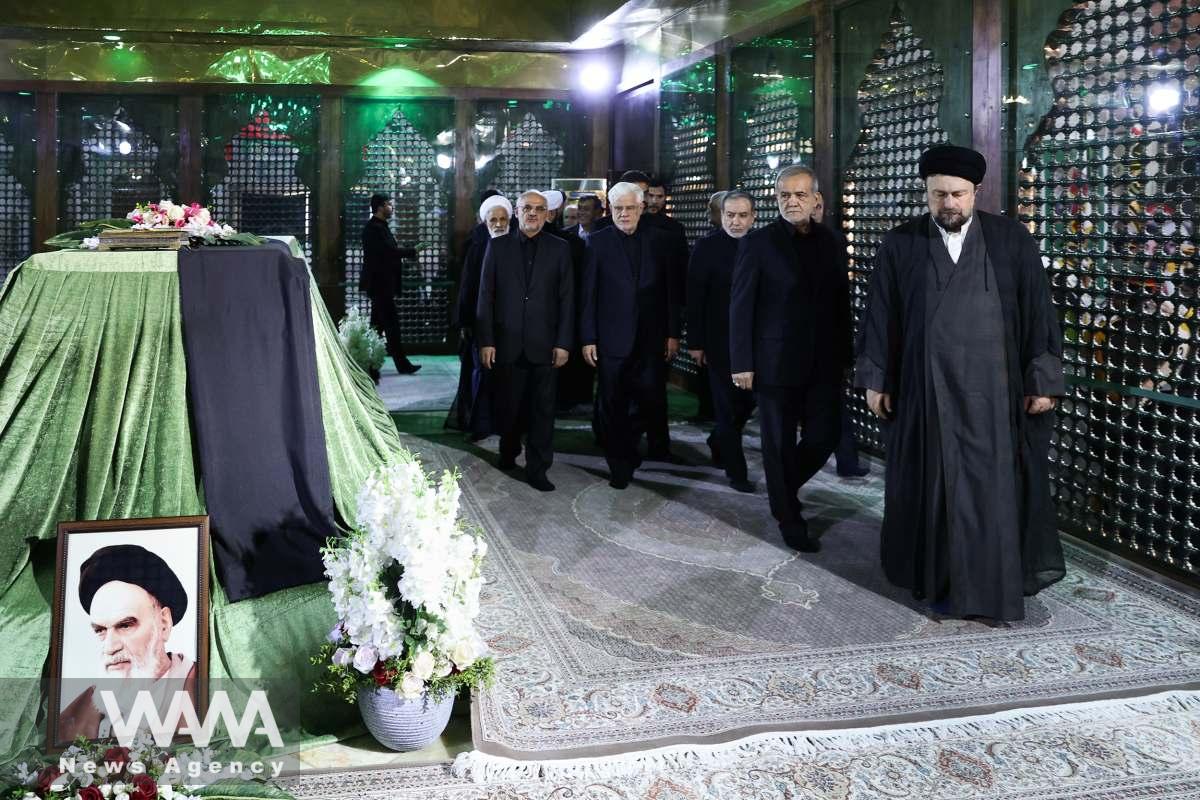 14th government at a ceremony renewing the government's commitment to the ideals of the late founder of the Islamic Revolution