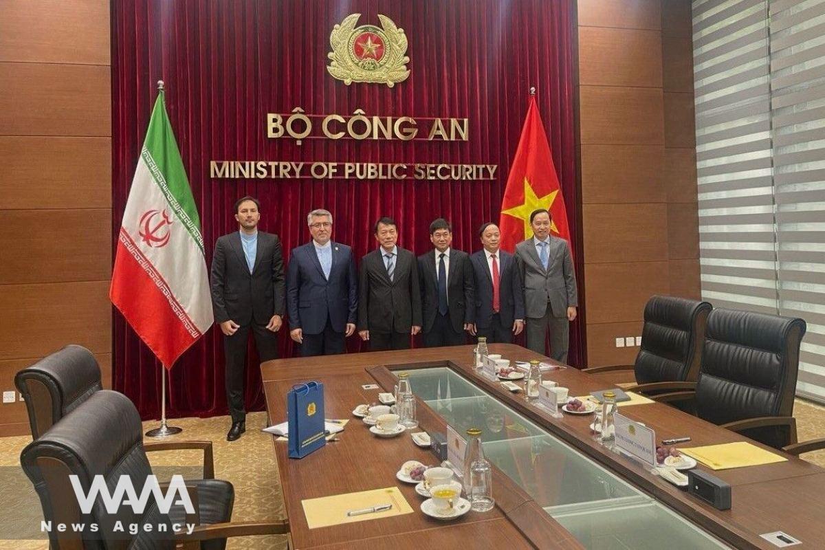 The meeting between the Ambassador of the Islamic Republic of Iran and Vietnam's Minister of Public Security