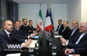 Masoud Pezeshkian meeting with French President Emmanuel Macron during UNGA79