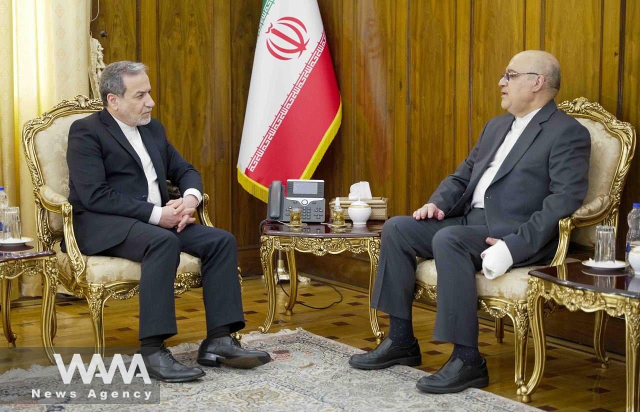 Meeting Between Iranian Ambassador to Lebanon and Araghchi Before Returning to His Post