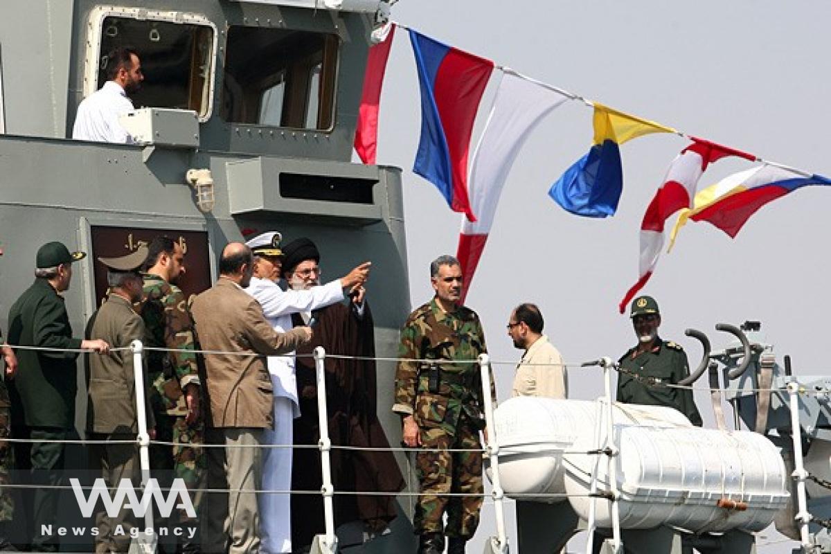 The presence of the Commander-in-Chief of Iran on the deck of the Jamaran destroyer