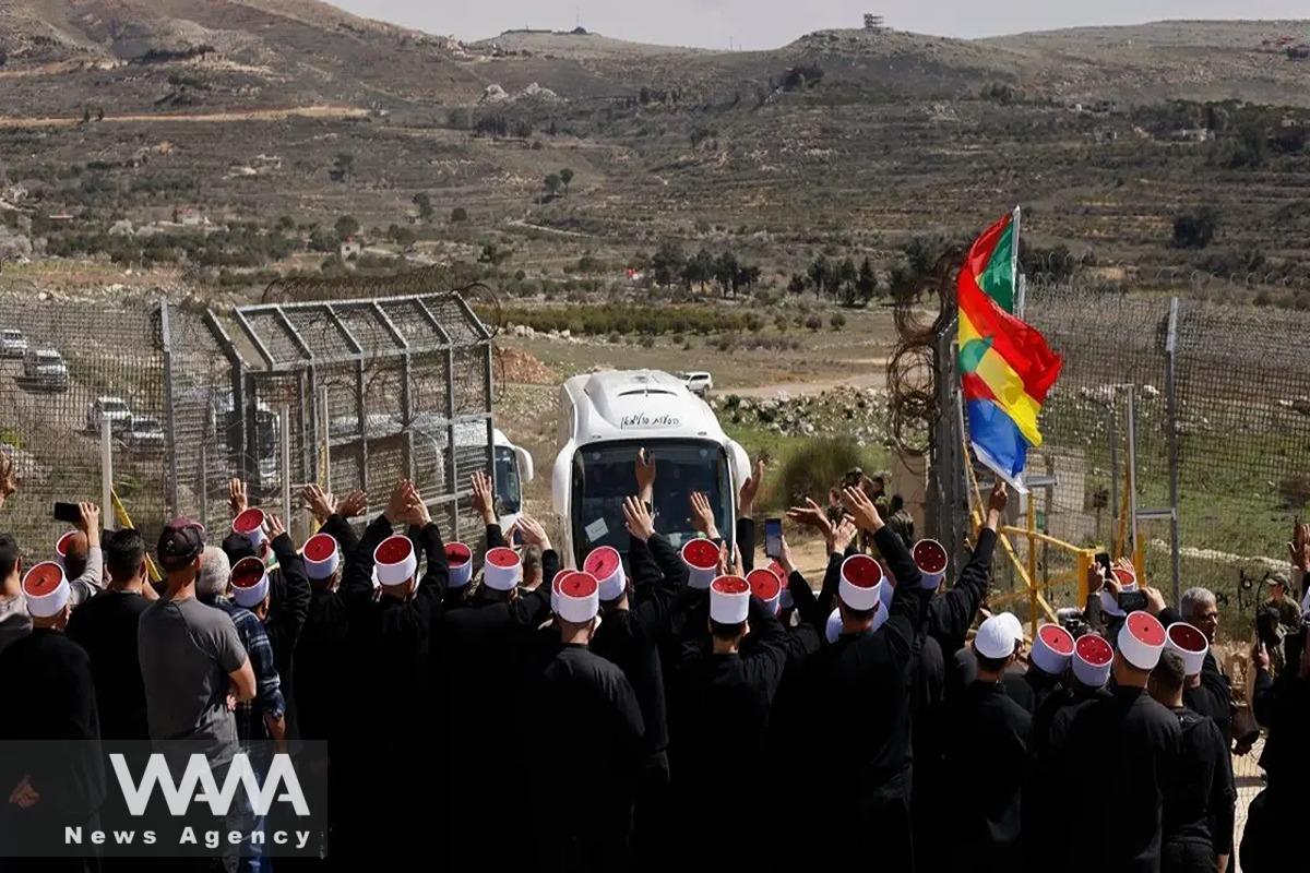 More than a hundred Syrian Druze traveling to the occupied Golan Heights to visit the site of Nabi Shu'ayb / WANA News Agency